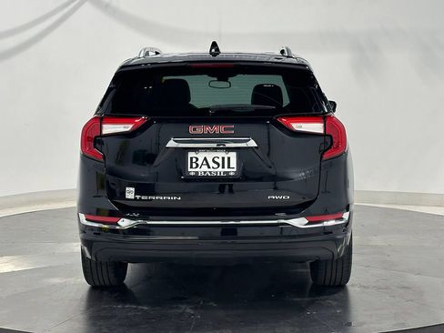 Used 2022 GMC Terrain Denali w/ Black Diamond Edition AWD/4WD image 12
