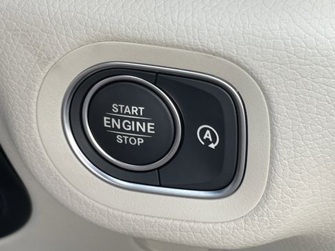 New 2026 Mercedes-Benz GLS 450 GLS 450 4MATIC SUV image 29