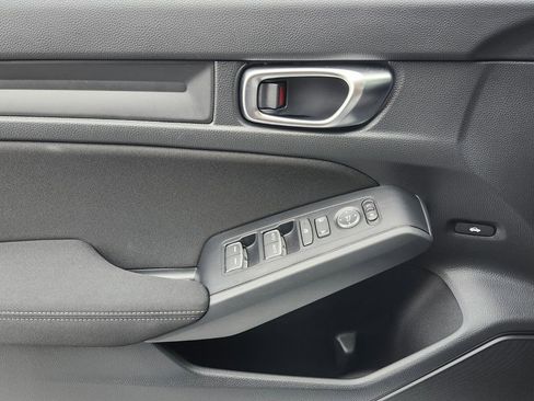 Used 2025 Honda Civic Sport image 31