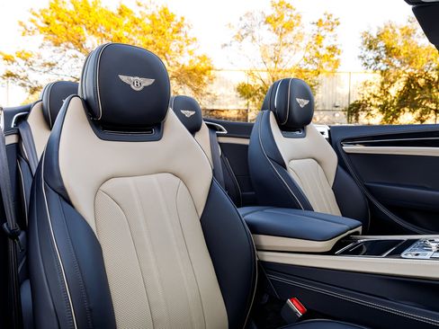 New 2026 Bentley Continental GTC image 39