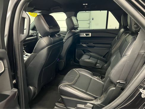 Used 2020 Ford Explorer ST image 3