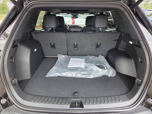 New 2026 Chevrolet Equinox LT w/ Convenience Package II AWD/4WD image 22