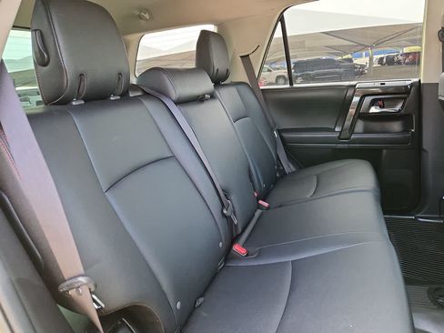 Certified 2023 Toyota 4Runner TRD Off-Road Premium w/ Moonroof Package AWD/4WD image 17