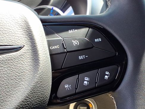 Used 2022 Chrysler Pacifica Touring-L w/ S Appearance Package FWD image 24