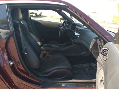 Certified 2025 Nissan Z Performance w/ Floor Mat Package RWD image 13