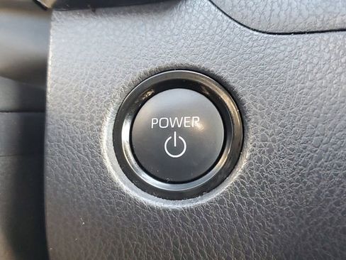 Used 2025 Toyota Camry LE image 27