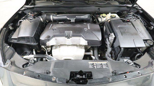 Used 2015 Chevrolet Malibu LT w/ Leather Package FWD image 24