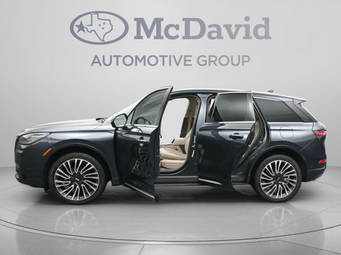 Used 2022 Lincoln Corsair Reserve w/ Equipment Group 201A AWD/4WD image 6