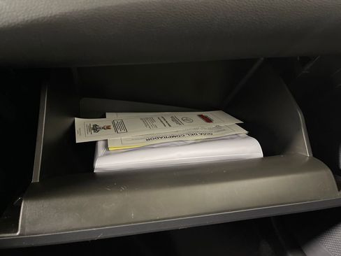 Certified 2022 Toyota Corolla LE image 25