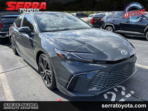 Used 2025 Toyota Camry XSE FWD image 1
