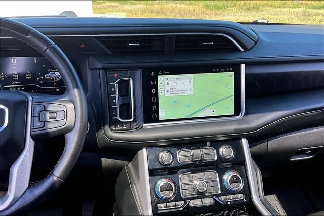 Used 2024 GMC Yukon Denali w/ Advanced Technology Package AWD/4WD image 9
