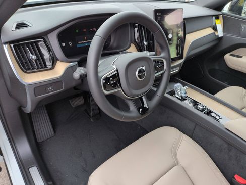 New 2026 Volvo XC60 B5 Plus w/ Protection Package Premier image 10