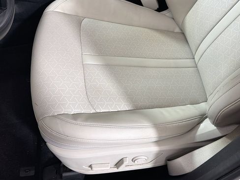 Used 2023 Kia Sorento S FWD image 20