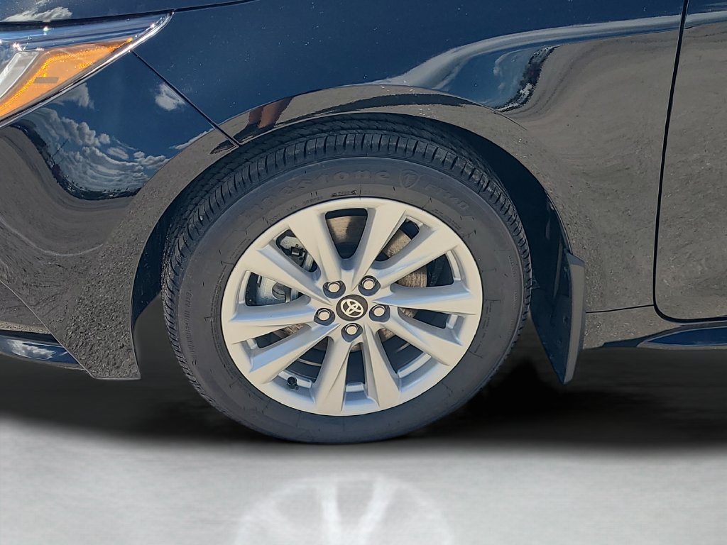 New 2027 Toyota Corolla LE w/ LE Premium Package FWD image 25