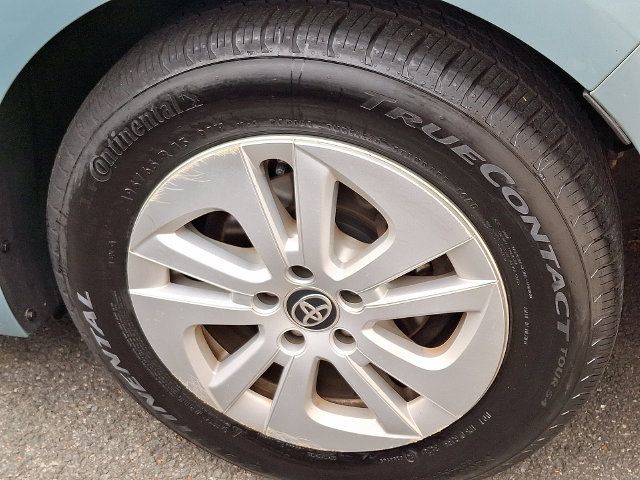 Used 2016 Toyota Prius Two FWD image 7