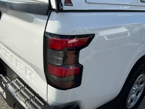 Used 2022 Nissan Frontier S RWD image 51