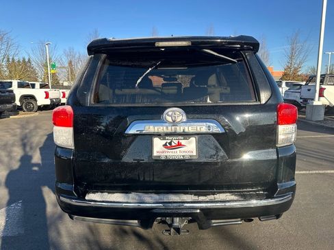 Used 2011 Toyota 4Runner Limited image 4