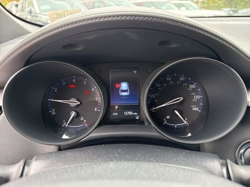 Used 2022 Toyota C-HR Nightshade image 10