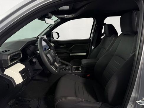 Used 2024 Toyota Tacoma TRD Off-Road image 14