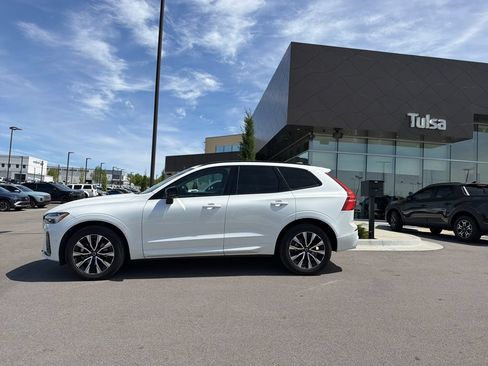 Used 2024 Volvo XC60 B5 Plus w/ Protection Package Premier AWD/4WD image 6