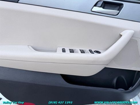 Used 2018 Hyundai Sonata SE FWD image 20