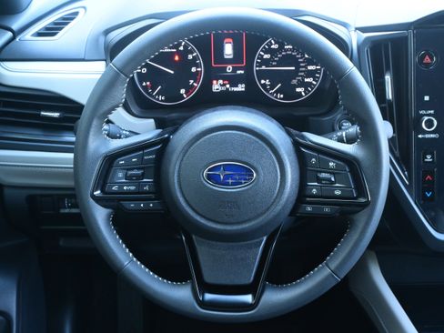 Certified 2025 Subaru Forester Premium AWD/4WD image 17