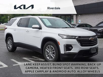 Used 2023 Chevrolet Traverse LT