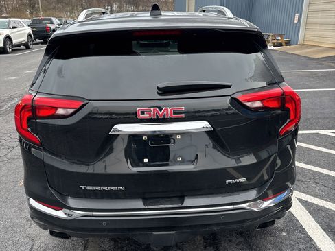 Used 2019 GMC Terrain Denali w/ Advanced Safety Package image 5
