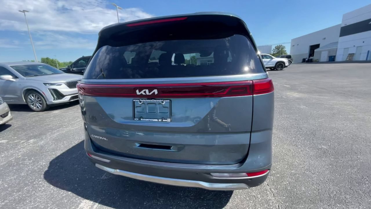 Used 2024 Kia Carnival SX Prestige FWD image 9