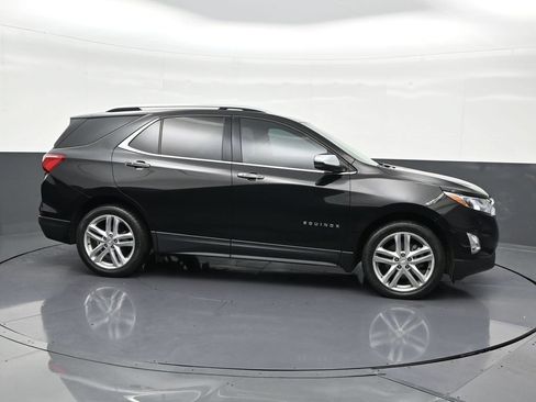 Used 2019 Chevrolet Equinox Premier FWD image 6