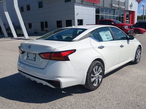 Certified 2025 Nissan Altima 2.5 S FWD image 5