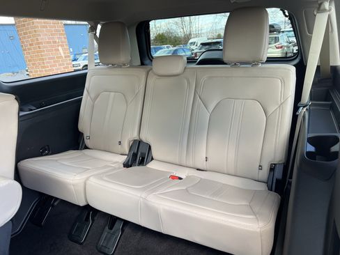 Used 2023 Ford Expedition Max Limited image 27