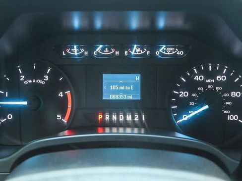 Used 2017 Ford F550 2WD Crew Cab Super Duty image 23