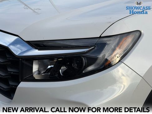 Used 2024 Honda Passport EX-L image 13