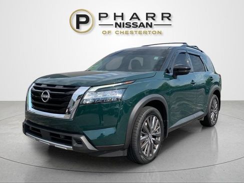 Used 2024 Nissan Pathfinder SL w/ SL Premium Package AWD/4WD image 1
