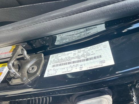 Used 2018 Ford F150 Raptor w/ Equipment Group 802A Luxury image 14