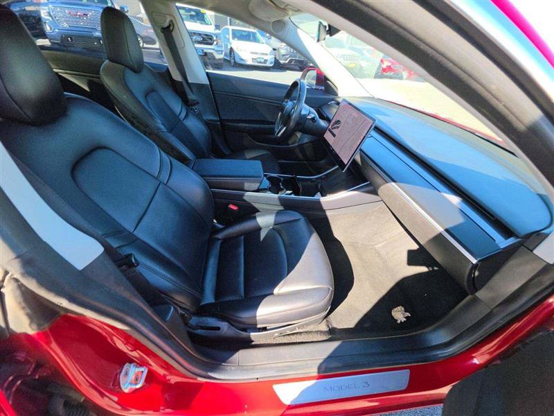 Used 2018 Tesla Model 3 Long Range RWD image 7
