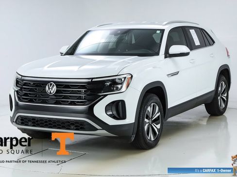 Used 2024 Volkswagen Atlas Cross Sport SE FWD image 37
