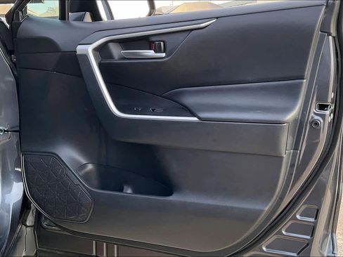 Used 2024 Toyota RAV4 XLE image 21