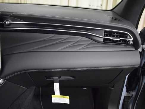 New 2025 Maserati Grecale Modena image 24