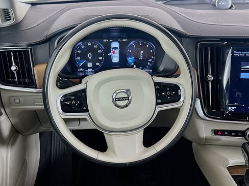 Used 2018 Volvo S90 T6 Inscription w/ Convenience Package AWD/4WD image 18