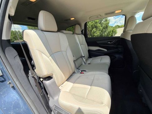 Certified 2023 Subaru Ascent Premium w/ Convenience Package AWD/4WD image 17