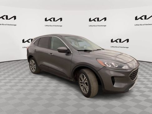 Used 2022 Ford Escape SEL AWD/4WD image 3