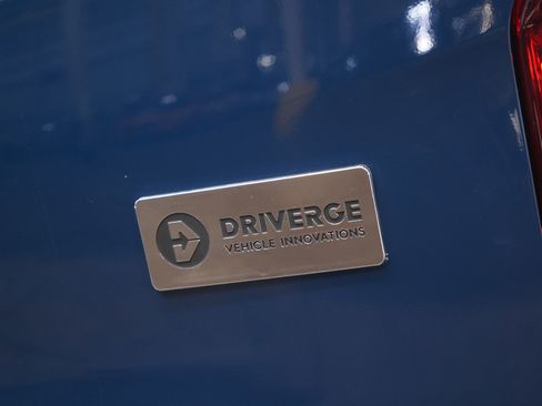 Used 2021 Mercedes-Benz Metris Passenger image 28