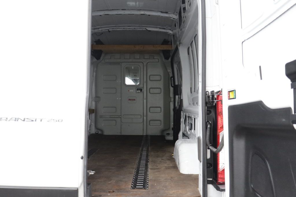 Used 2023 Ford Transit 250 148 High Roof RWD image 17