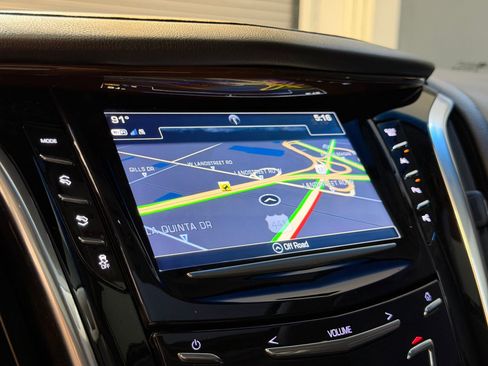 Used 2018 Cadillac Escalade Luxury RWD image 28