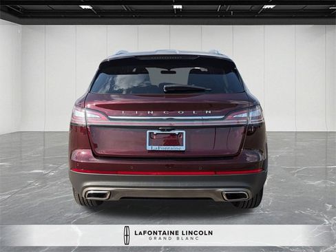 Certified 2022 Lincoln Nautilus Reserve w/ Equipment Group 201A image 4