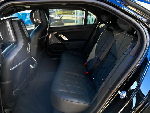 Used 2023 BMW 760i xDrive w/ Executive Package image 36