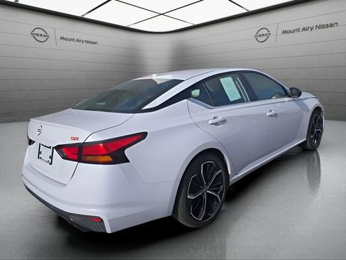 Certified 2024 Nissan Altima 2.5 SR image 4