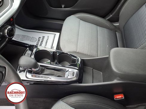 Used 2025 Chevrolet Trax LT FWD image 14
